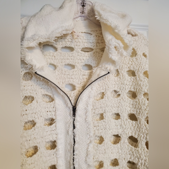 Free People Cream Hoodie Crochet Sweater Sz Med - Picture 4 of 5